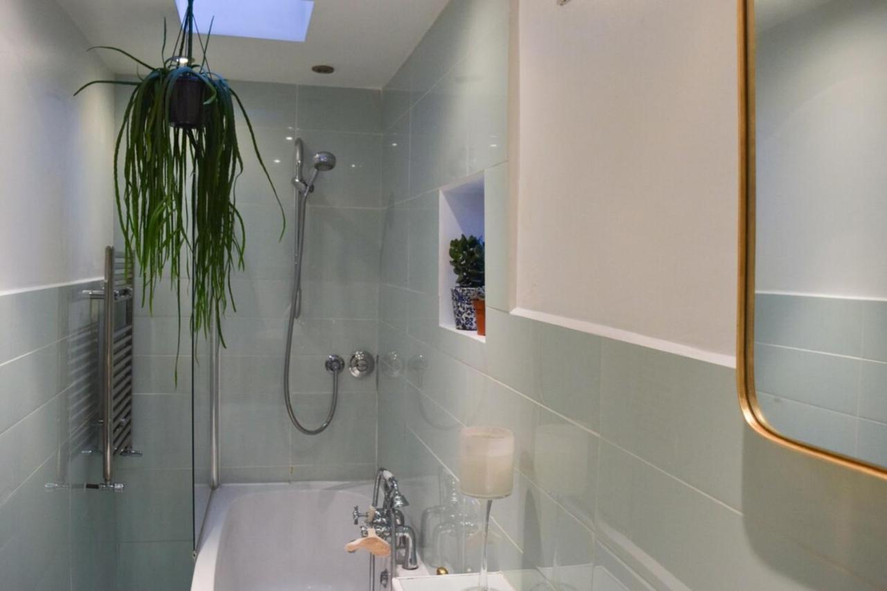Stylish And Spacious With Terrace Appartamento Londra