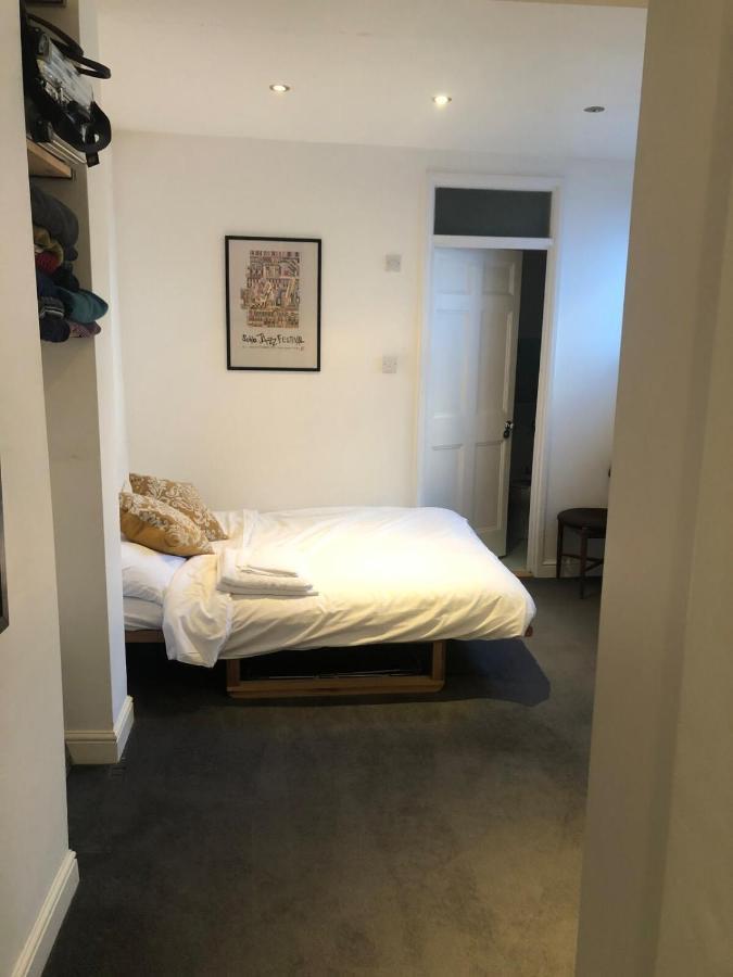 Appartamento Stylish And Spacious With Terrace